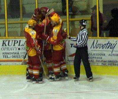 Radost po tetm glu - foto: hcslezan.cz